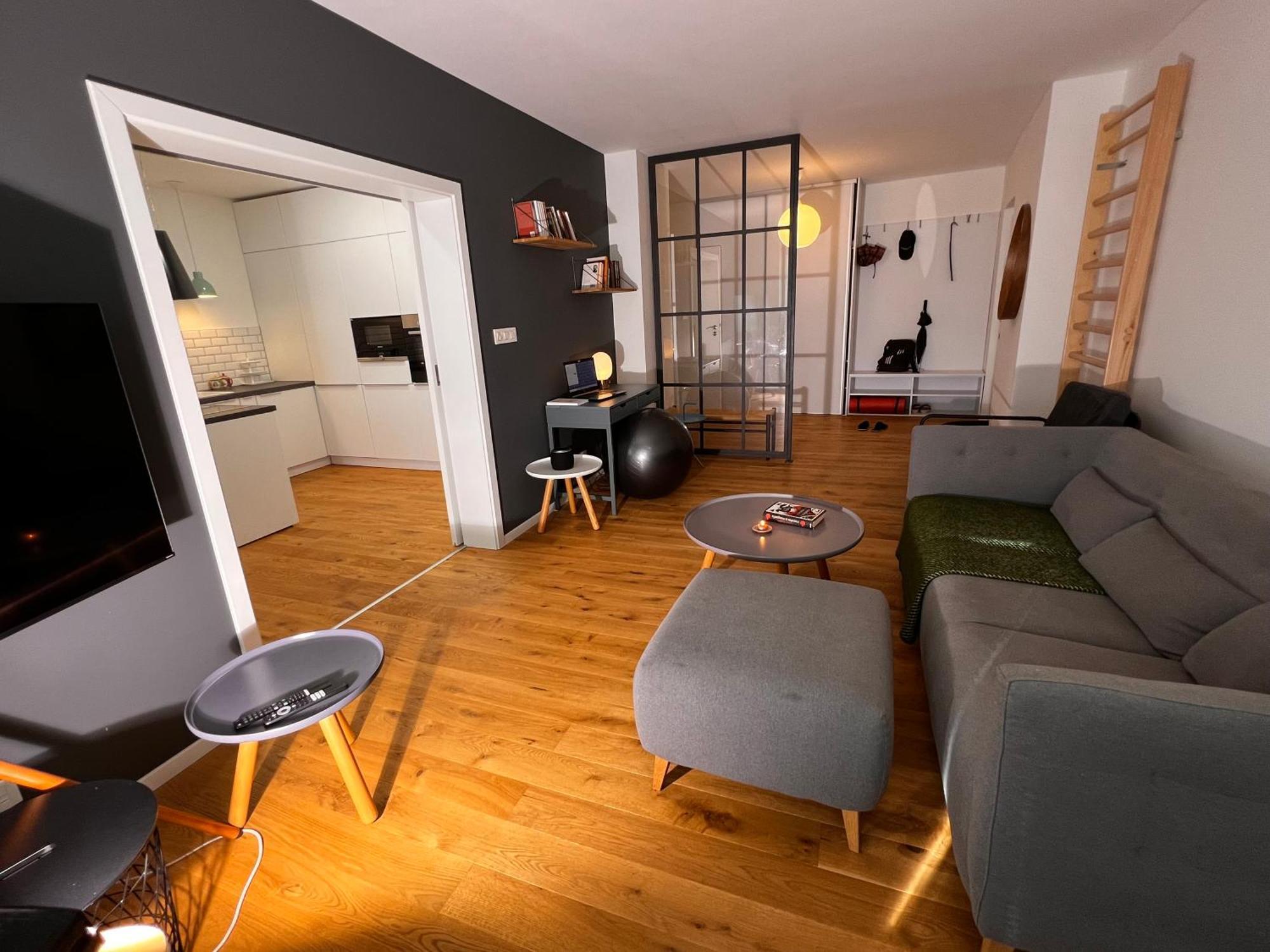 Orient Express Paris-Pressburg By Zazi Apartment Exterior photo